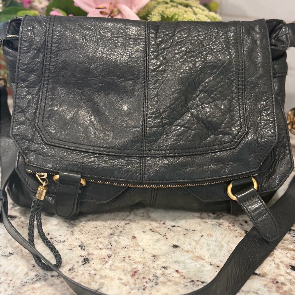 The Sak Black Leather Crossbody Bag - Picture 2 of 11